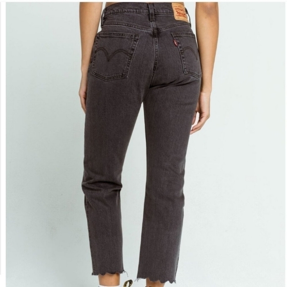 NWT Levi's 501 cropped - Picture 3 of 8